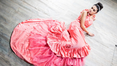 In love with long, flowing gowns