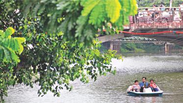 In Urban Dhaka 1.jpg