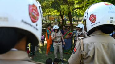 Indian female cops