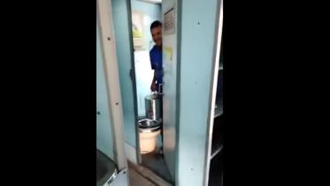 Indian tea vendor.jpg