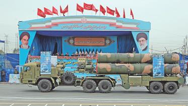 iran millitary.jpg