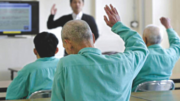 Japanese salaryman.jpg