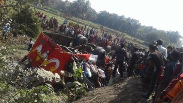 picnic bus accident in Khulna