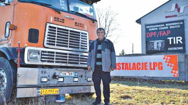 lorry driver.jpg