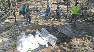 mass grave thailand.jpg