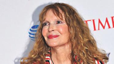 Mia Farrow tweets.jpg