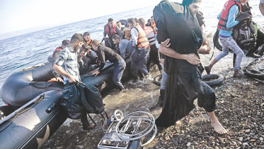 migratns rescued.jpg