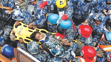 nepal injured.jpg