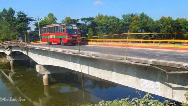 Nilphamari,-Bridge-on-Dhaka-Dinajpur-highway-vulnerable--1.jpg
