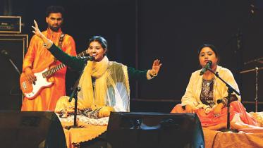 Nooran Sisters