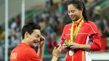 He Zi, Olympic medal stage, Chinese divers, Qin Kai, proposal of the Olympics
