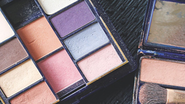 On the go make-up kit 
