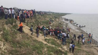 Boat capsize in Padma River