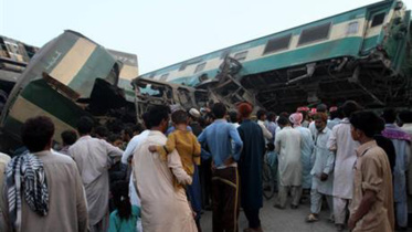 Pakistan-train.jpg