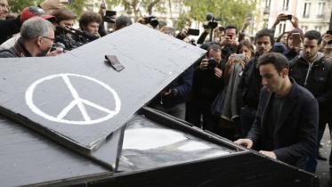 Paris-attacks-piano-afp-wb.jpg