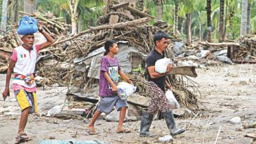 PHILIPPINES TROPICAL STORM.jpg