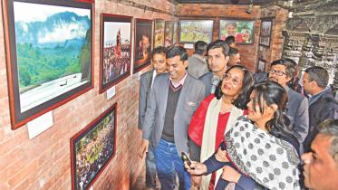 photography exhibition