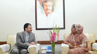 Resolve conflicts Muslim countries