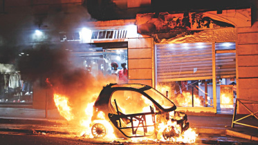 protest in Paris.jpg