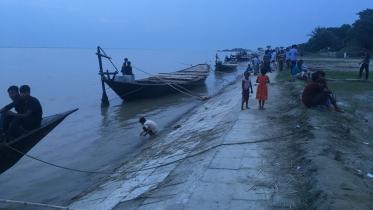 Rajshahi fishermen.jpg