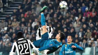Ronaldo Bicycle kick.jpg