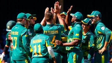 SA_celebrate_third ODI.jpg