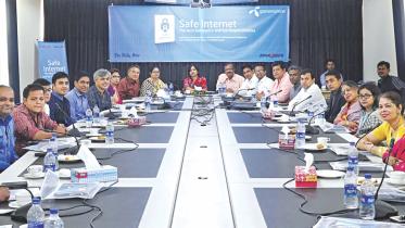 safe internet roundtable.jpg
