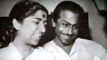 Singers Lata Mangeshkar and Salil Chowdhury