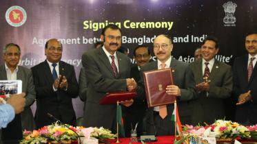 Sattelie signing ceremony.jpg