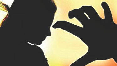 Schoolgirl commits suicide