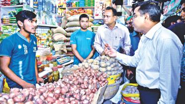 Sell onions govt-set price.jpg