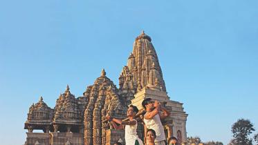 Shadhona Triumphs at Khajuraho