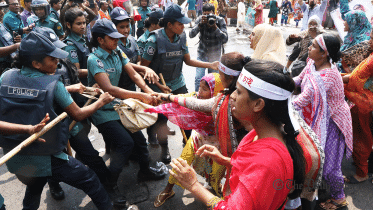 Shahbagh_agitators.gif