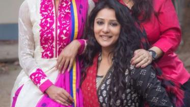 Shomi, Aupee and Tisha