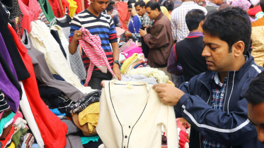 Shoppers busy.jpg