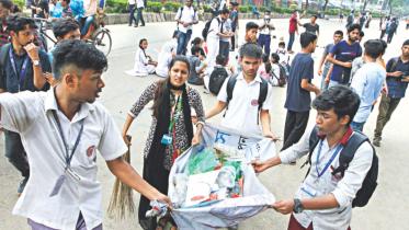 Student Protest for Safe Roads
