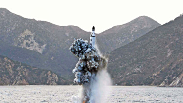 submarine-launched ballistic missile (SLBM).jpg