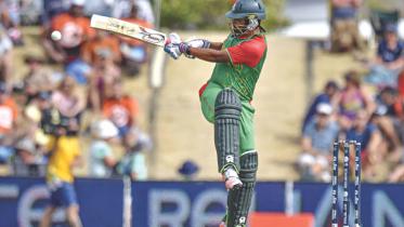 Tamim Iqbal plays a trademark off-the-toes flick 