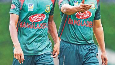 Tamim Iqbal and Fizz in Bangladesh vs Sri Lanka Match