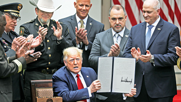 Trump-signs-reduce-police-violence.jpg