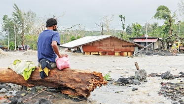 Typhoon-Goni.jpg