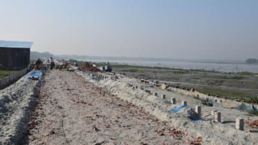 Unplanned embankment.jpg