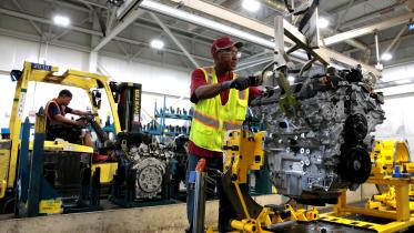 US economy growing.jpg