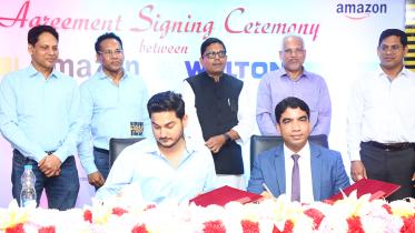 Walton inks deal with Amazon