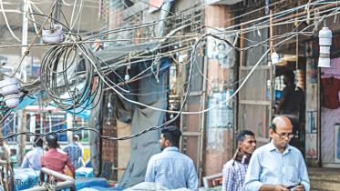 wires_everywhere.jpg