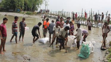 work voluntarily Teesta.jpg