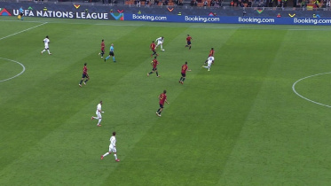 mbappe_offiside.jpg