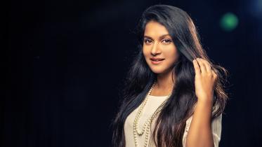 Popular Actress Mithila