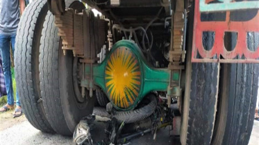 benapole_photo_-2_killed_in_road_accident_-17.10.21.jpg