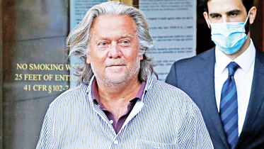 steve-bannon.jpg